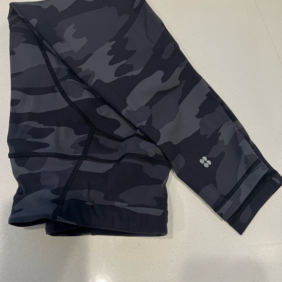 BNWOT Sweaty Betty Power leggings. Size Med. - Picture 3 of 5